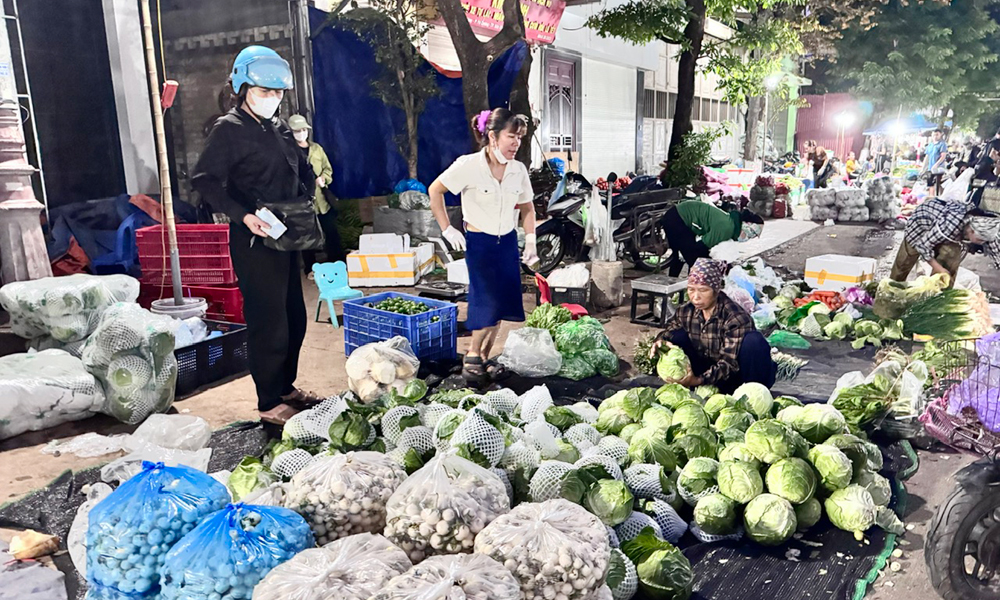  Mưu sinh ở chợ đầu mối